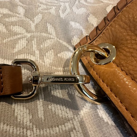 Michael Kors caramel pebbled leather handbag - Picture 8 of 15